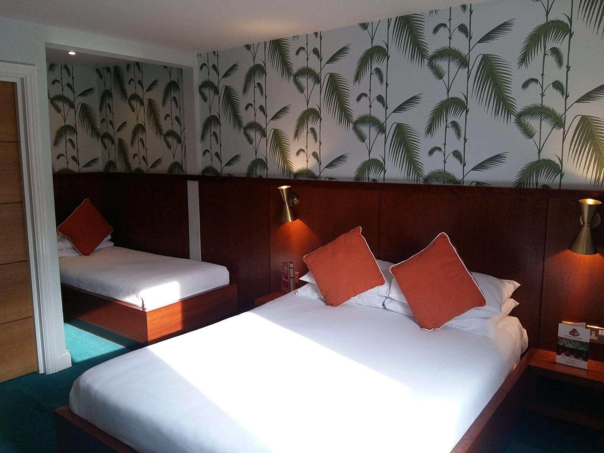 7Hotel Diner Halstead  Buitenkant foto