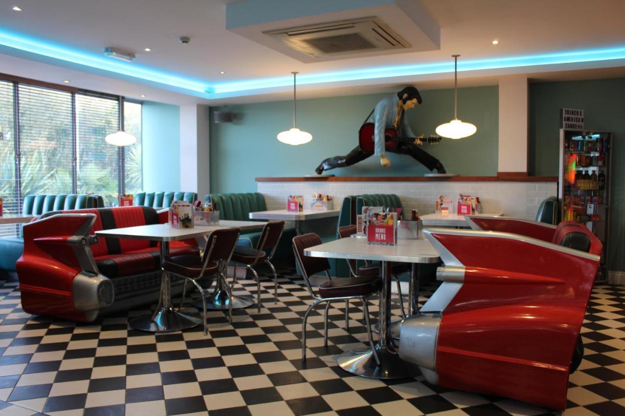 7Hotel Diner Halstead  Buitenkant foto
