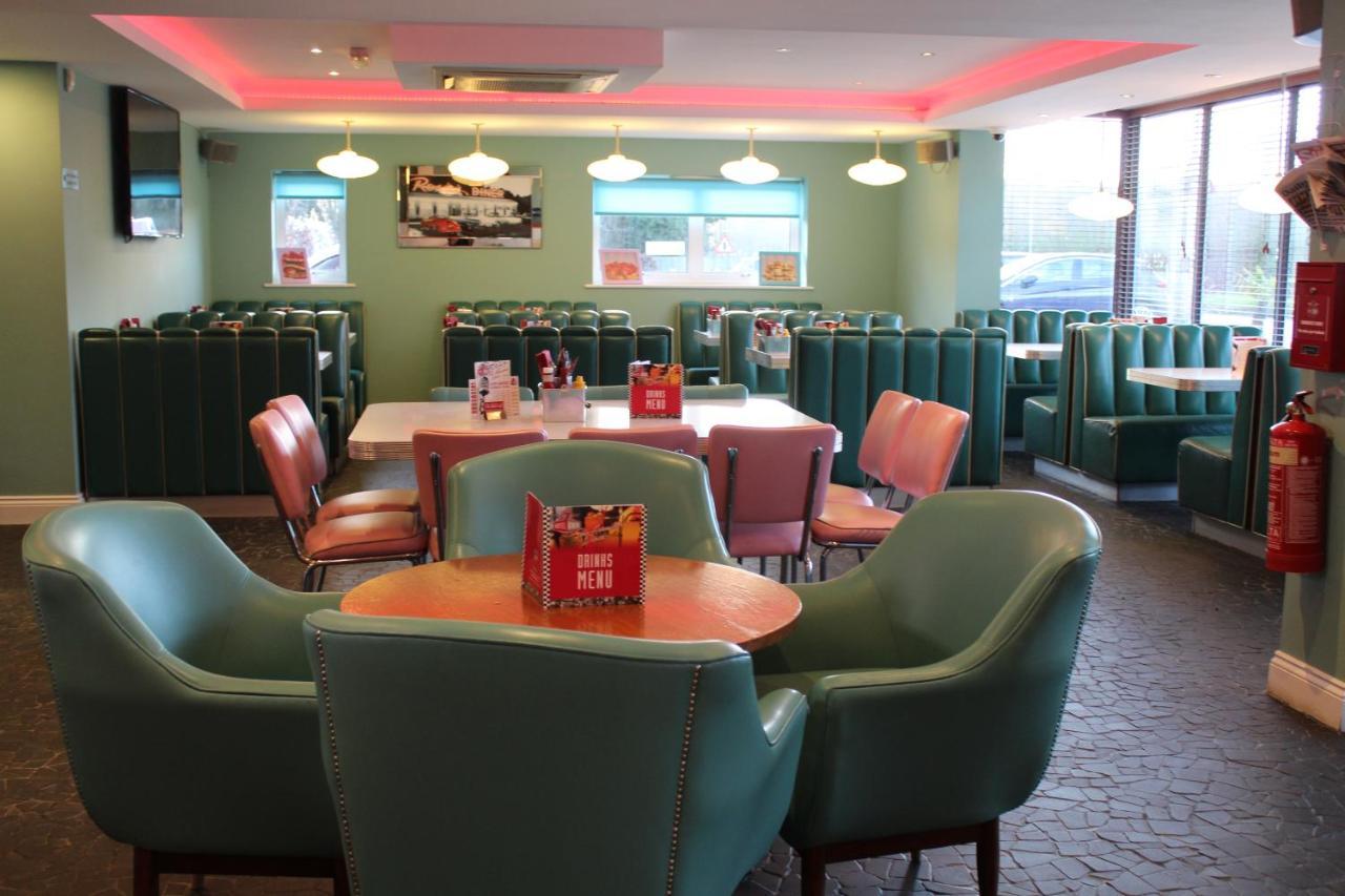 7Hotel Diner Halstead  Buitenkant foto